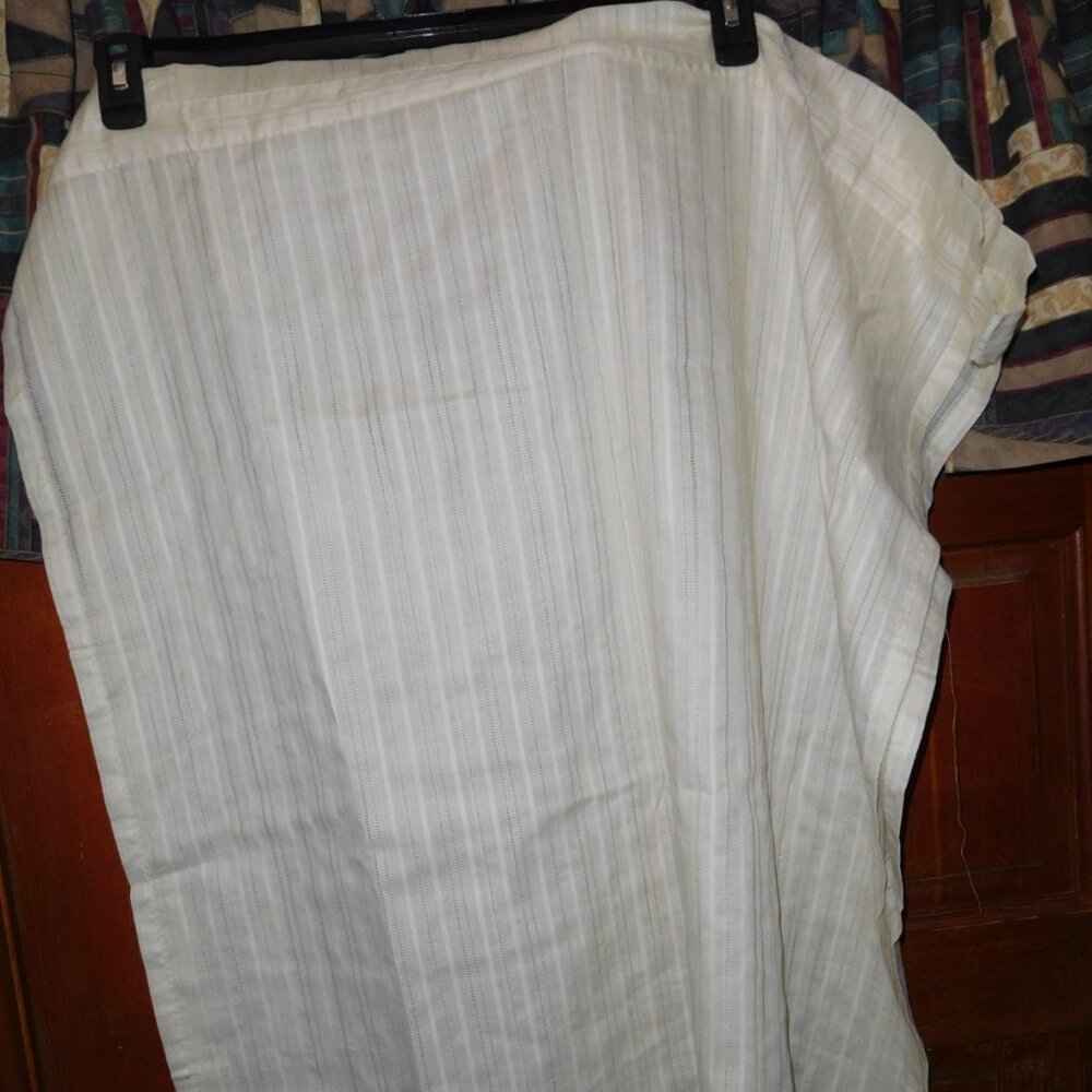 vintage kitchen bath curtains off white 28" w x 35" L (covers 56" wide)